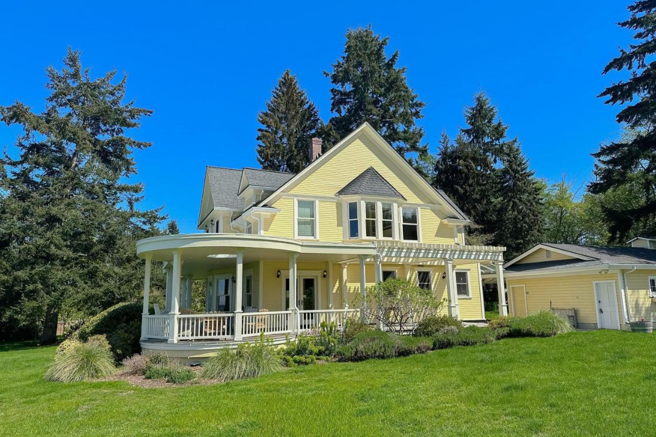 Marty'S Place Langley Exterior photo