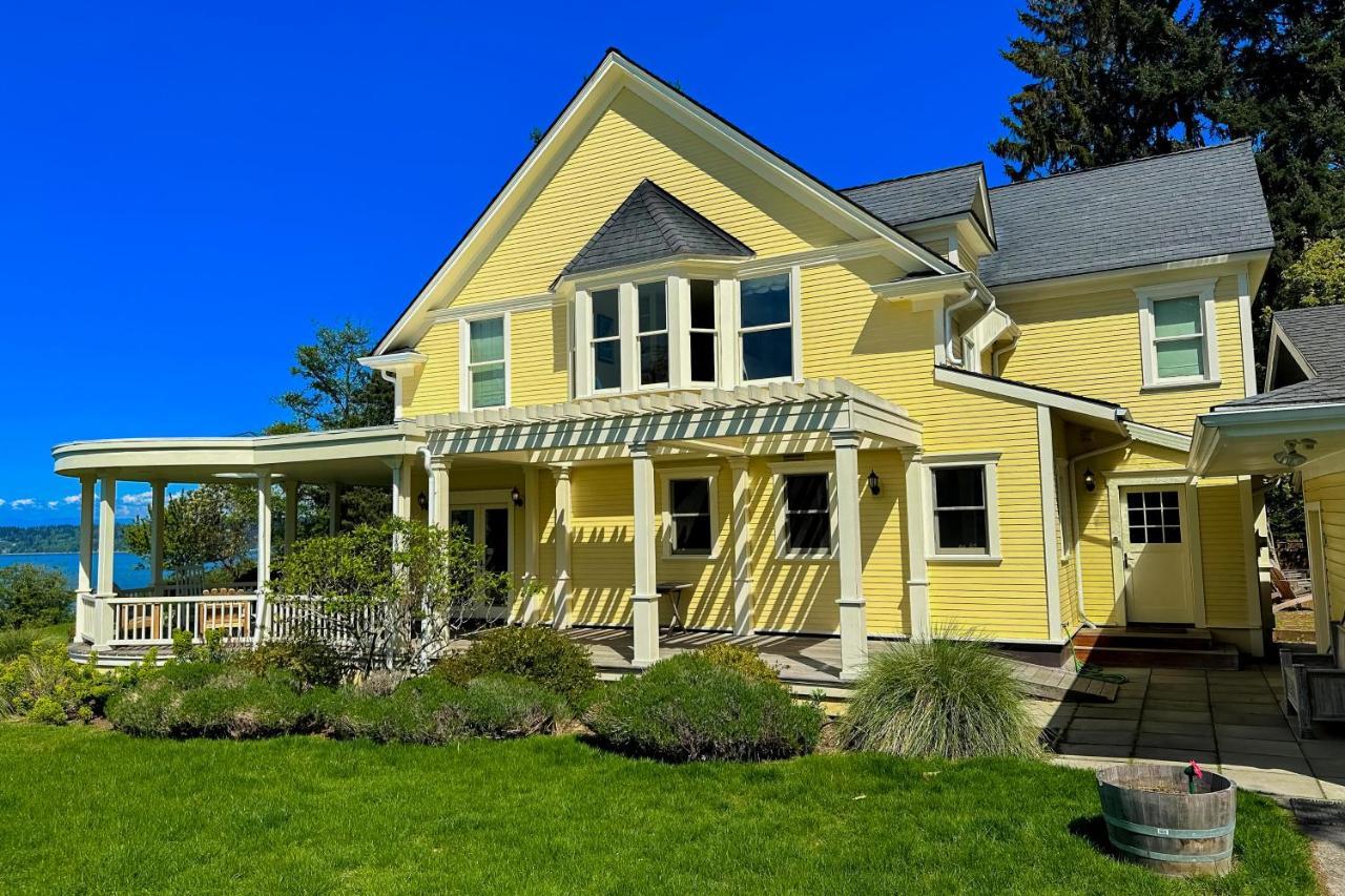 Marty'S Place Langley Exterior photo