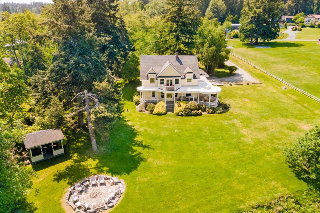 Marty'S Place Langley Exterior photo