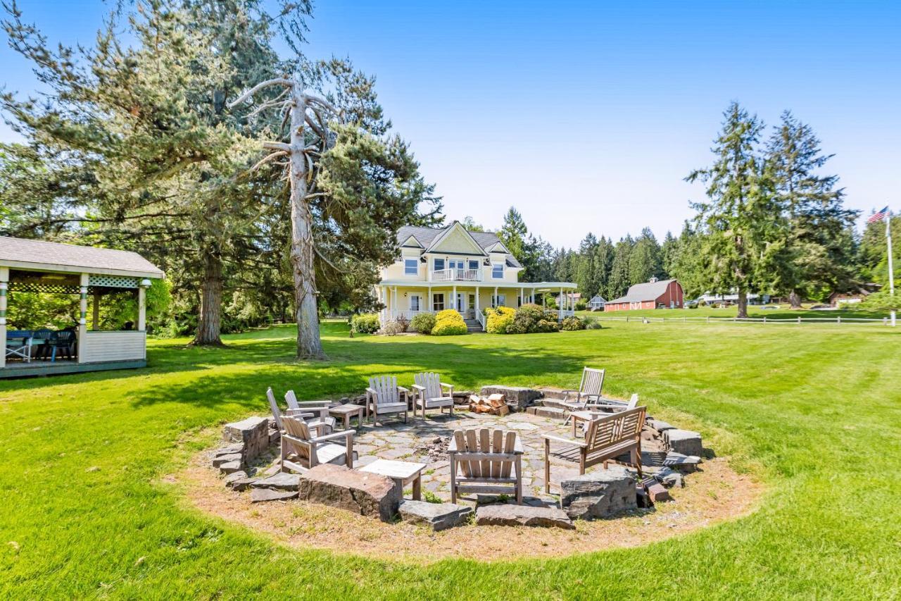 Marty'S Place Langley Exterior photo